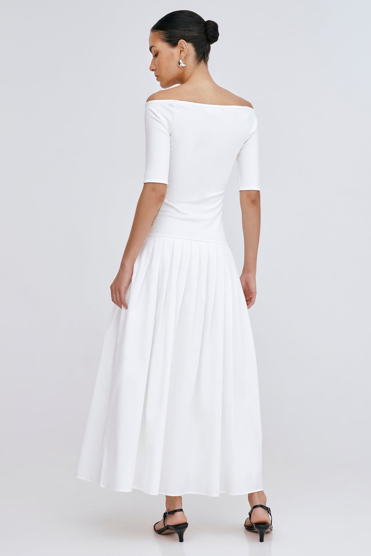 #Off White