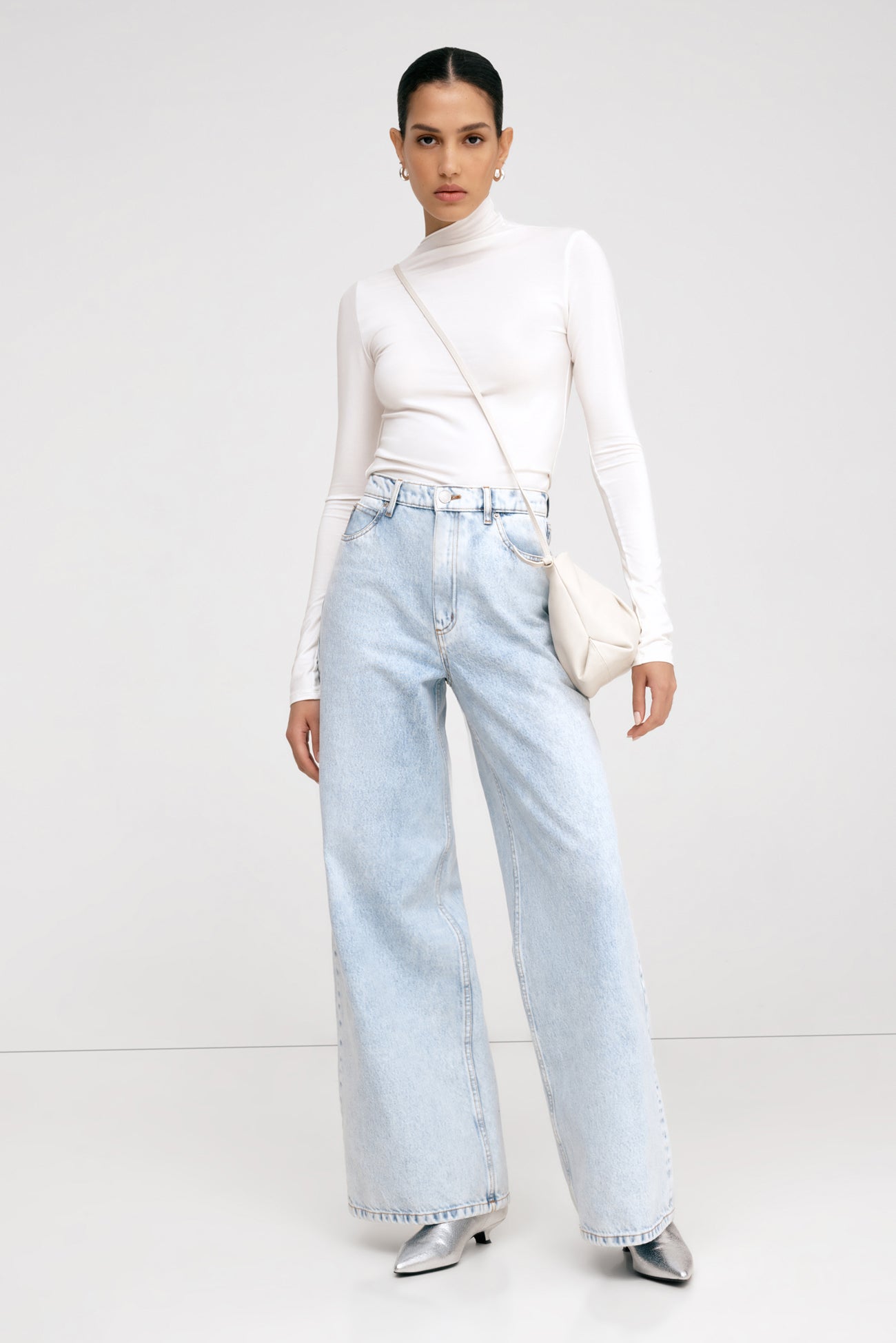 #Off White