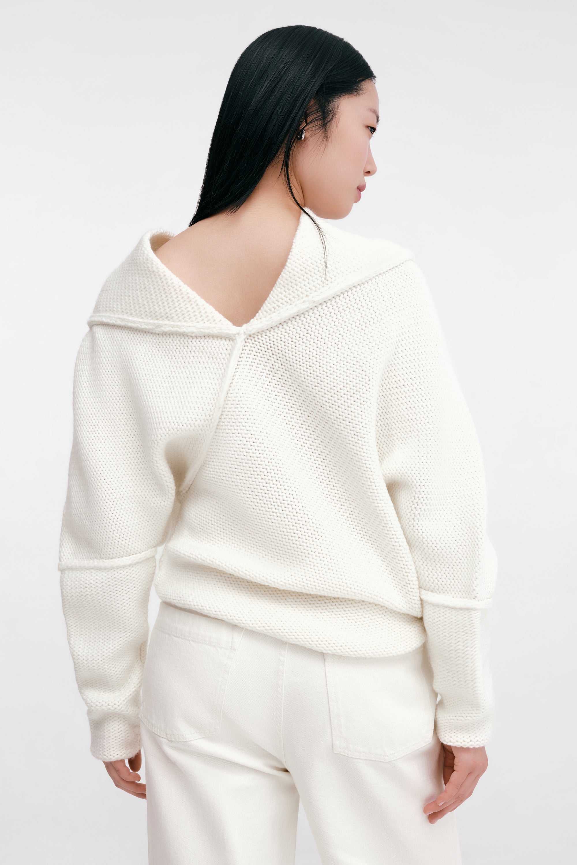 #Off White
