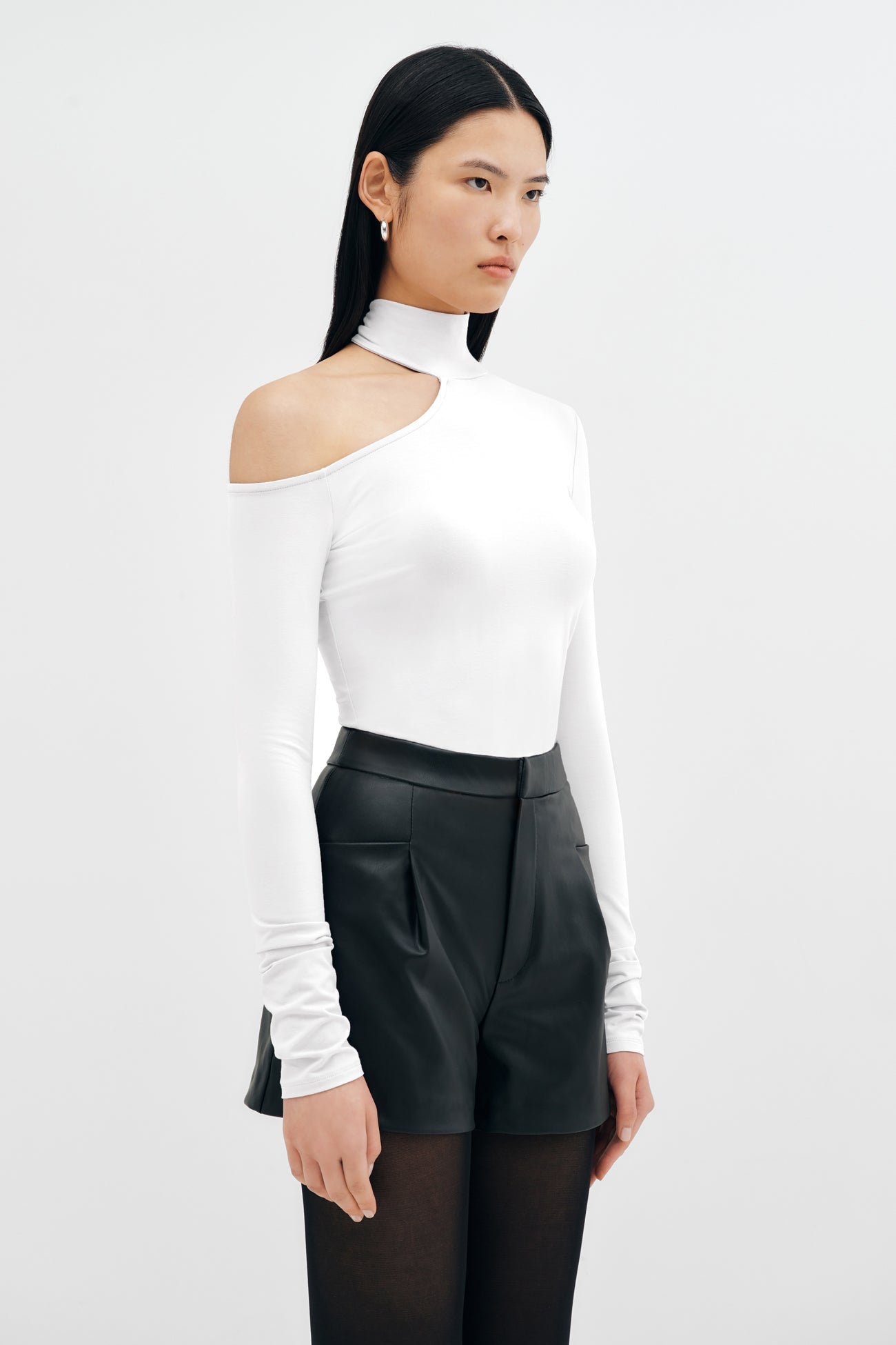#Off White